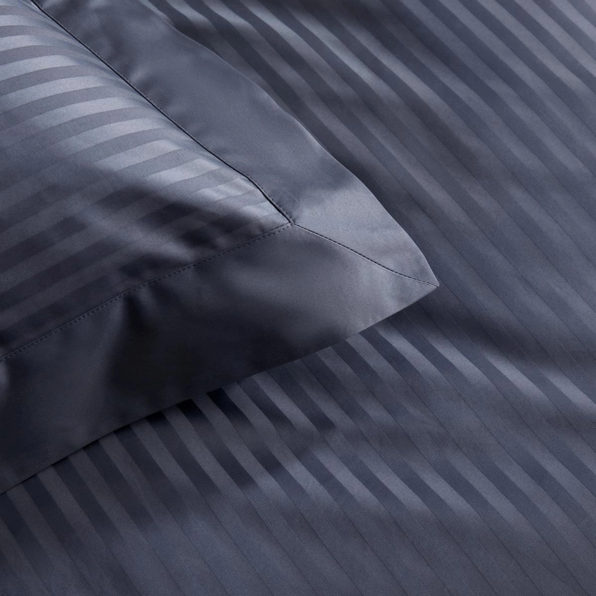 1200tc Millennia INK Quilt Cover by Sheridan