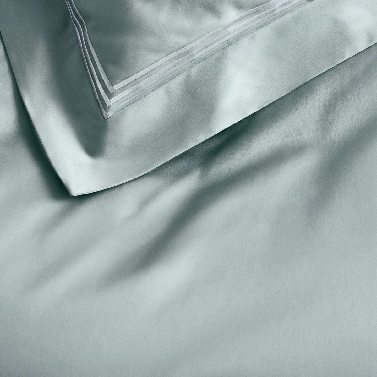 1200TC Palais Lux Fresh Water Quilt Cover by Sheridan