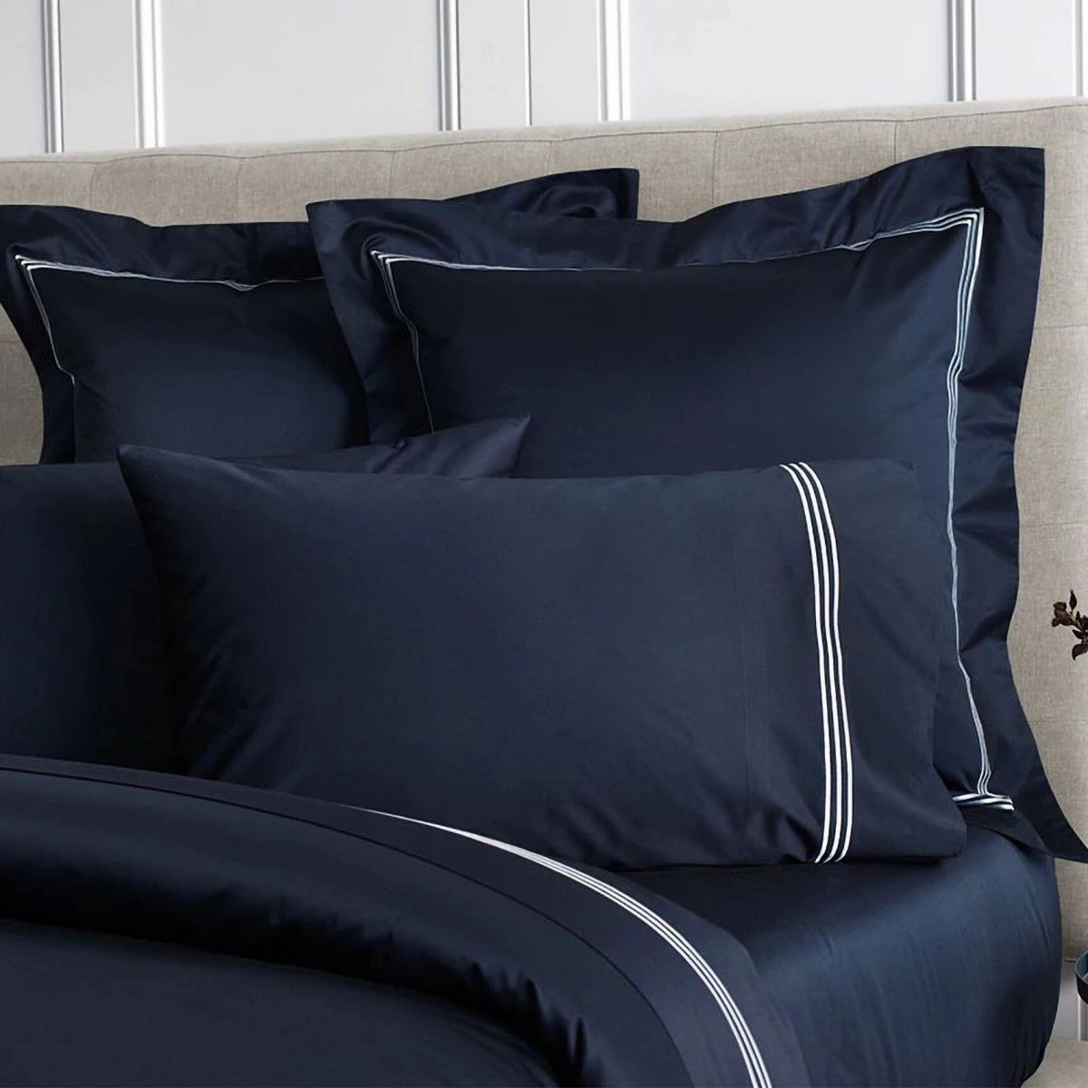 1200TC PALAIS LUX Midnight Quilt Cover by Sheridan