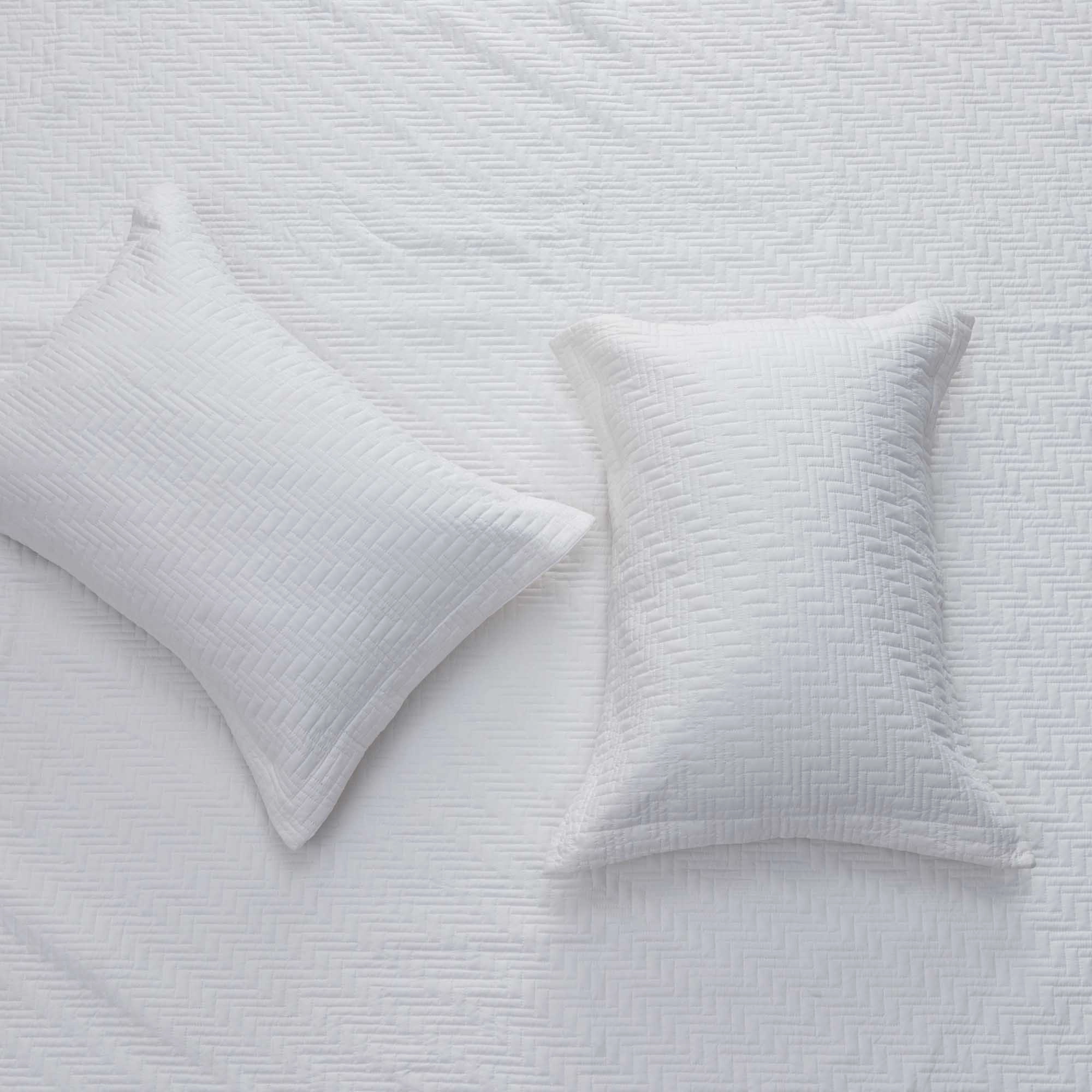 3-Piece Herringbone Stitched Quilt - Louise Collection