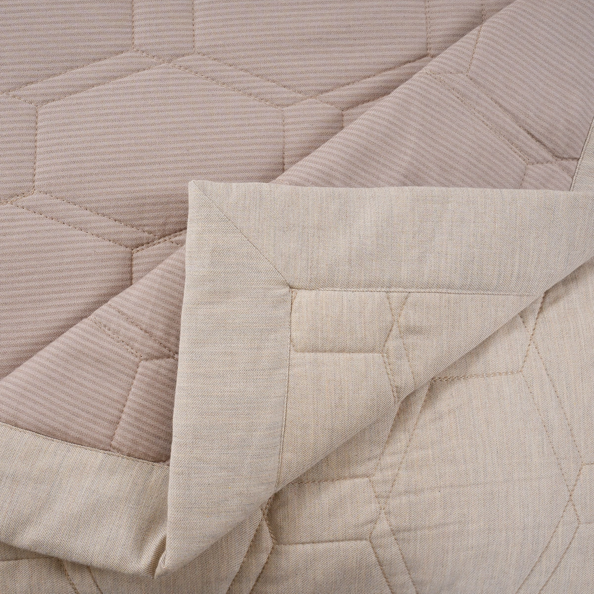 8Pc Pin Stripe 100% Cotton Yarn Dyed Textured Beige Quilt Set