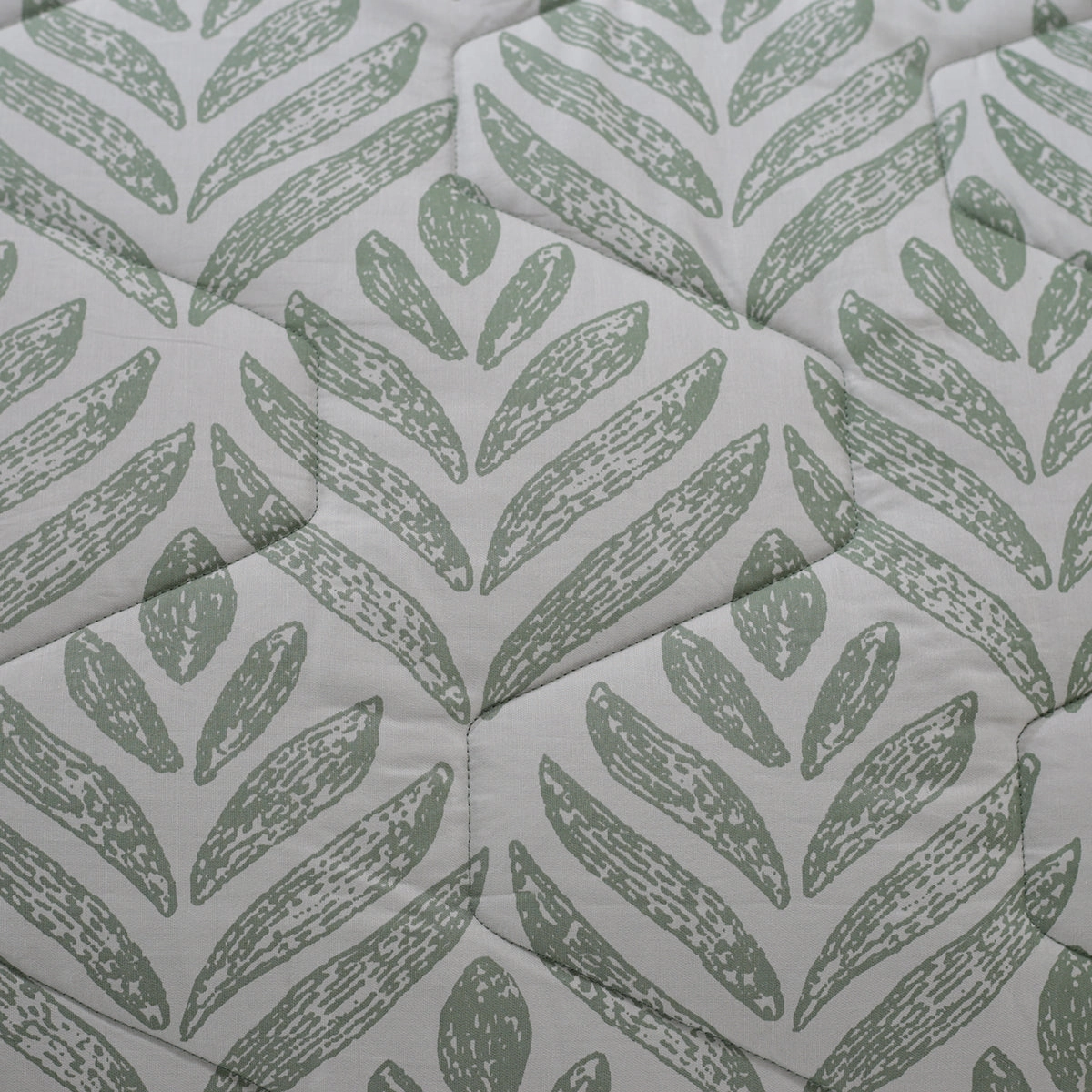 8PC Quilt/Quilted Bed Cover Set Global Atelier Petal Touch Green