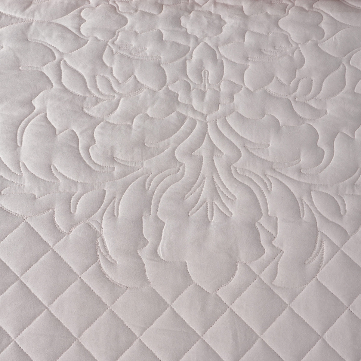 Acanthus Serenity Sole Bliss Quilted Quilt/Comforter
