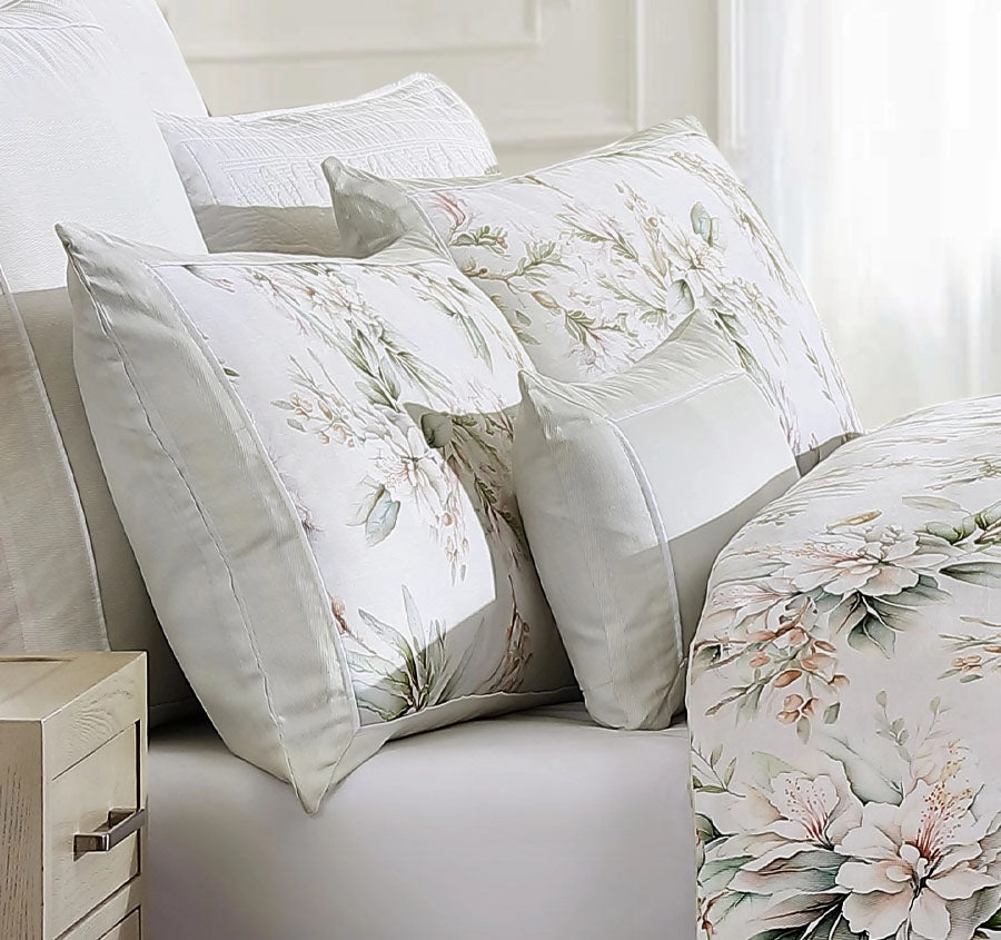 Amandaline Quilt Cover Set Range Ivory