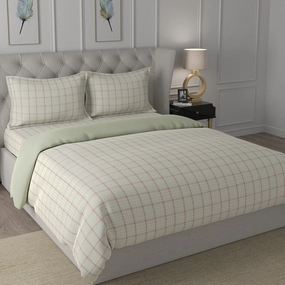 Backyard Patio Adrian Summer AC Quilt/Quilted Bed Cover/Comforter Red