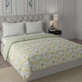 Backyard Patio Farmington Summer AC Quilt/Quilted Bed Cover/Comforter Yellow