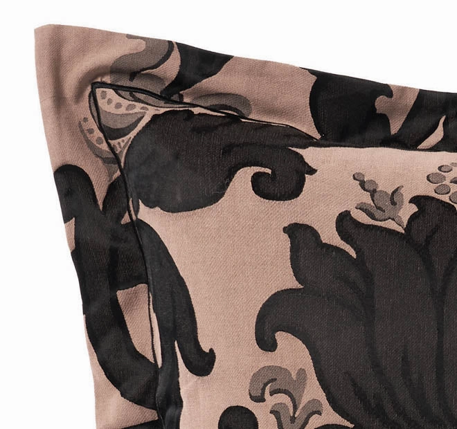 Dionisia Quilt Cover Set Range Black