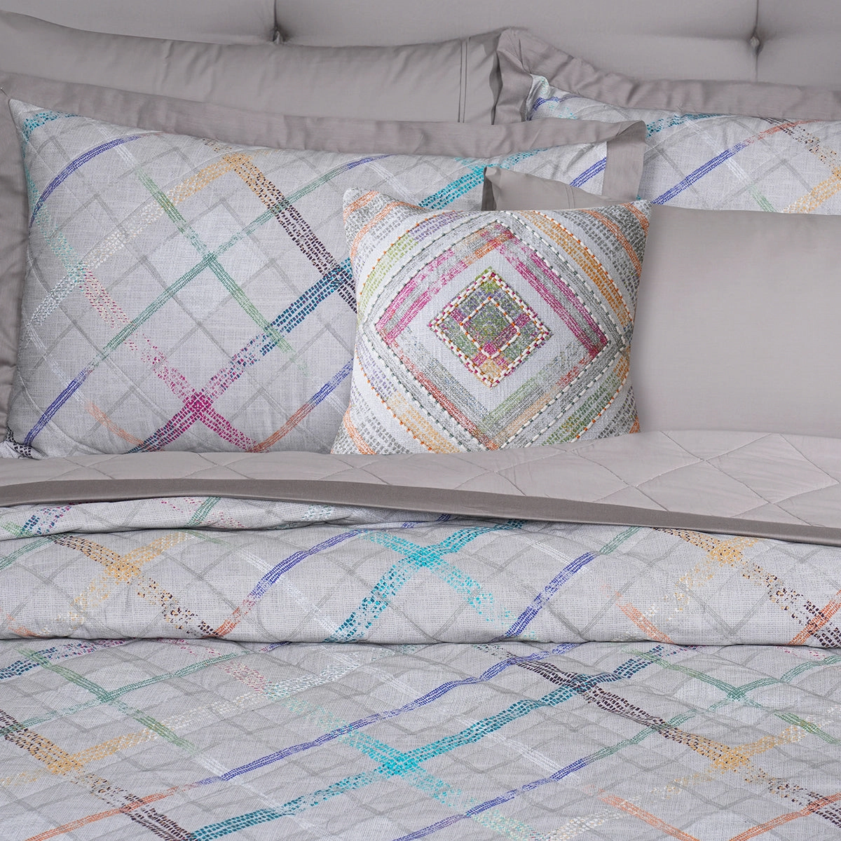 Eclectic Geo Rhombus Grey 8pcs Quilt/Quilted Bed Cover