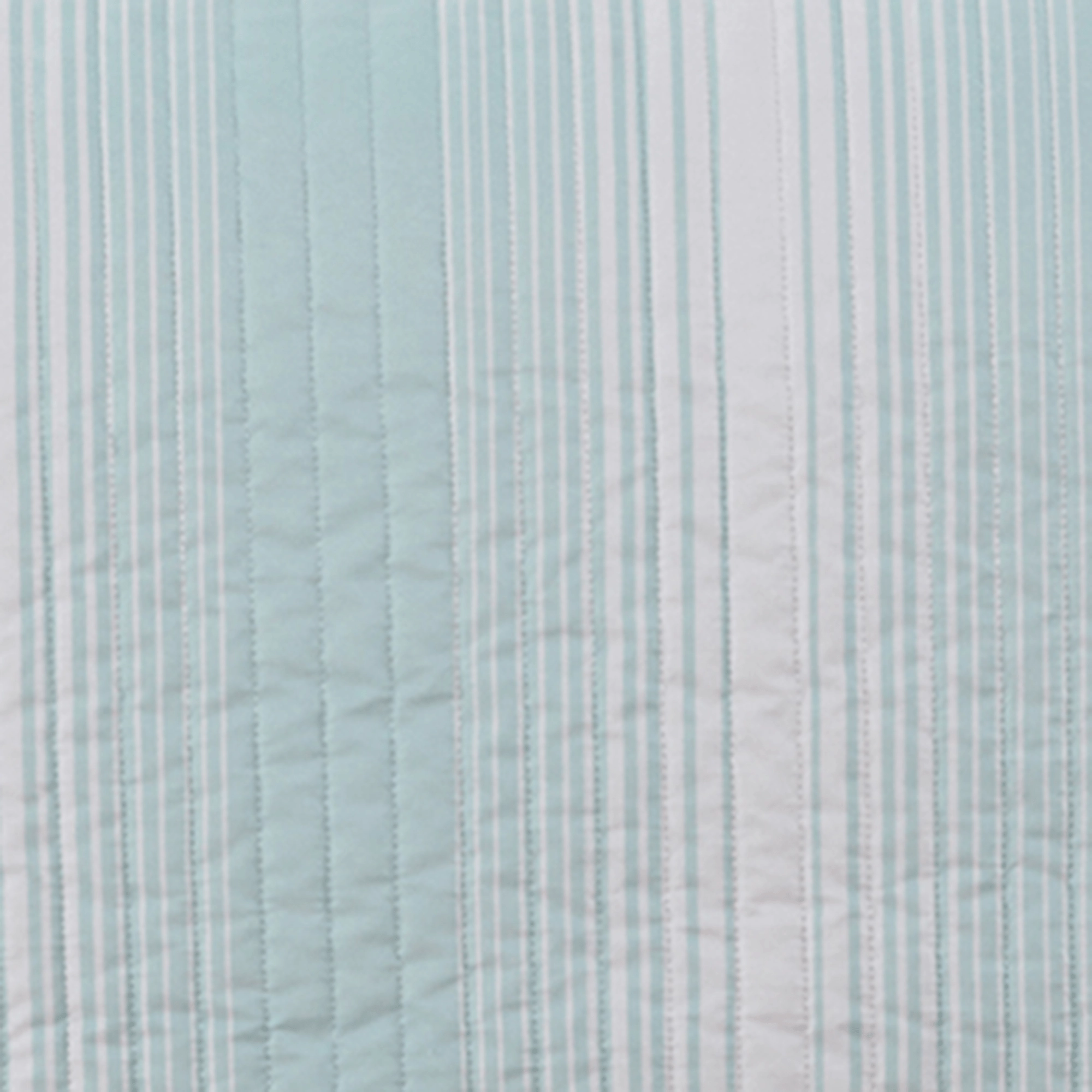 Everette Collection 3 Piece Ombre Striped Quilt Set