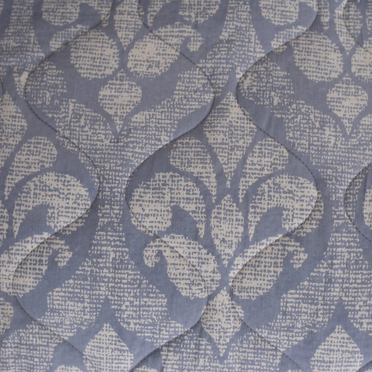 Folklore Transition Diamond Festivity Summer AC Quilt/Quilted Bed Cover/Comforter Blue