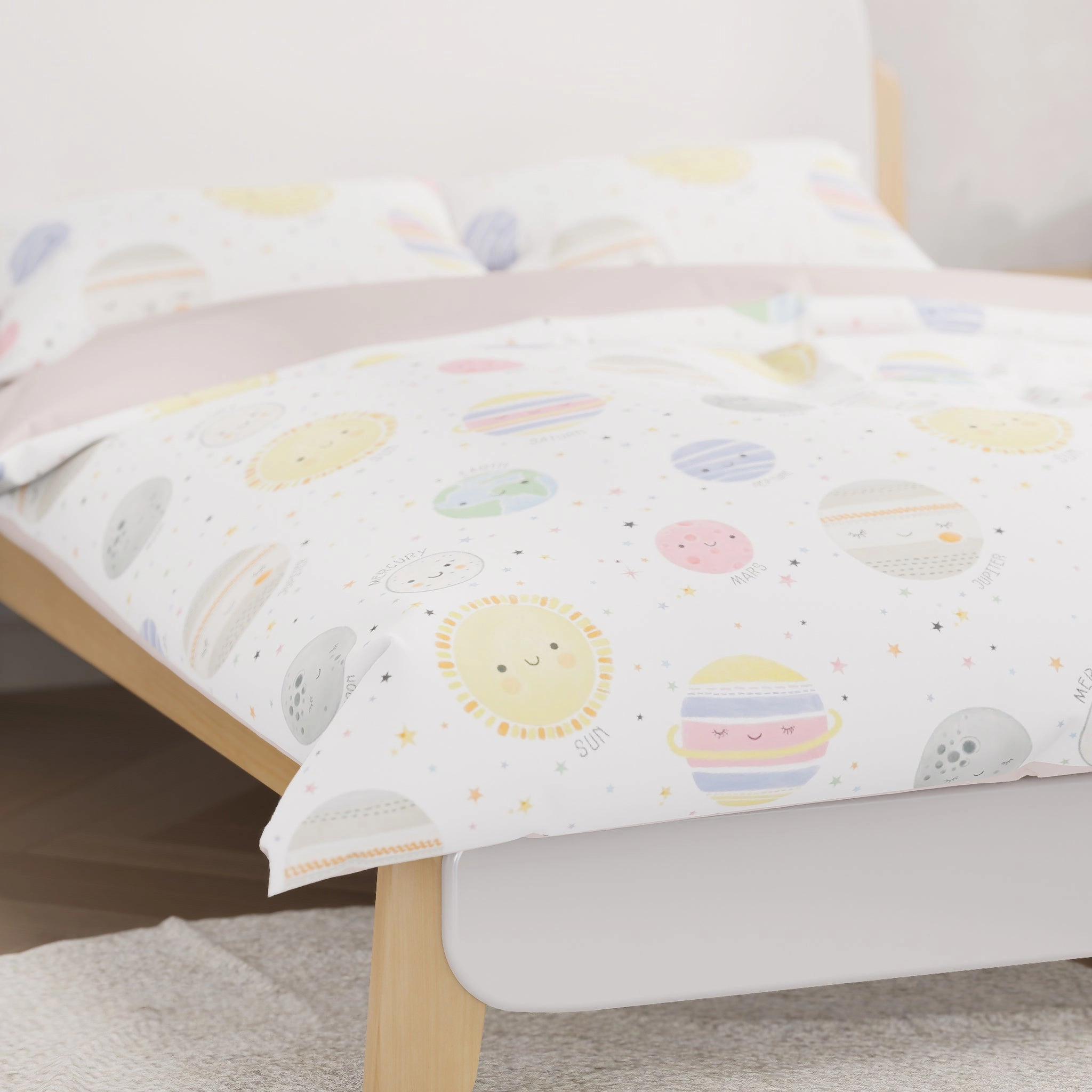 Happy Planet Double Quilt Cover Set