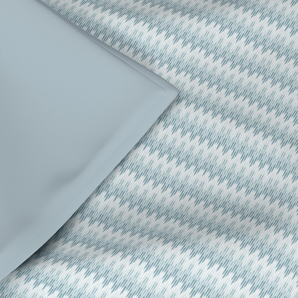Hermosa Exotic Bouquet Asher Blue Quilt