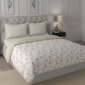 Hermosa Exotic Bouquet Bloomington Red Quilt