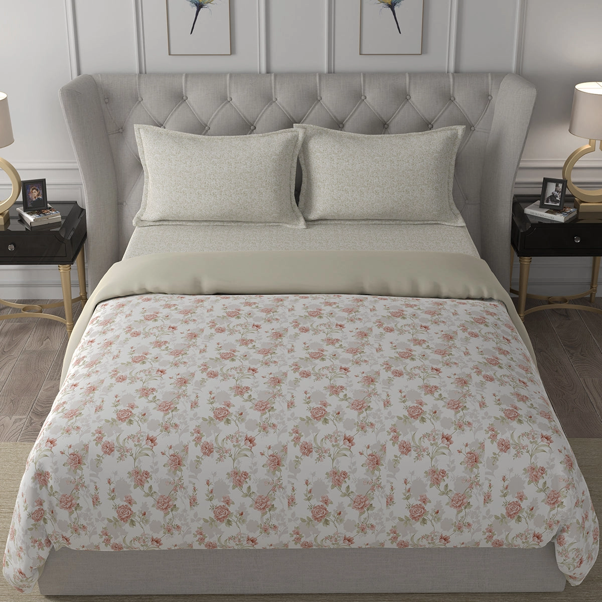 Hermosa Exotic Bouquet Bloomington Red Quilt