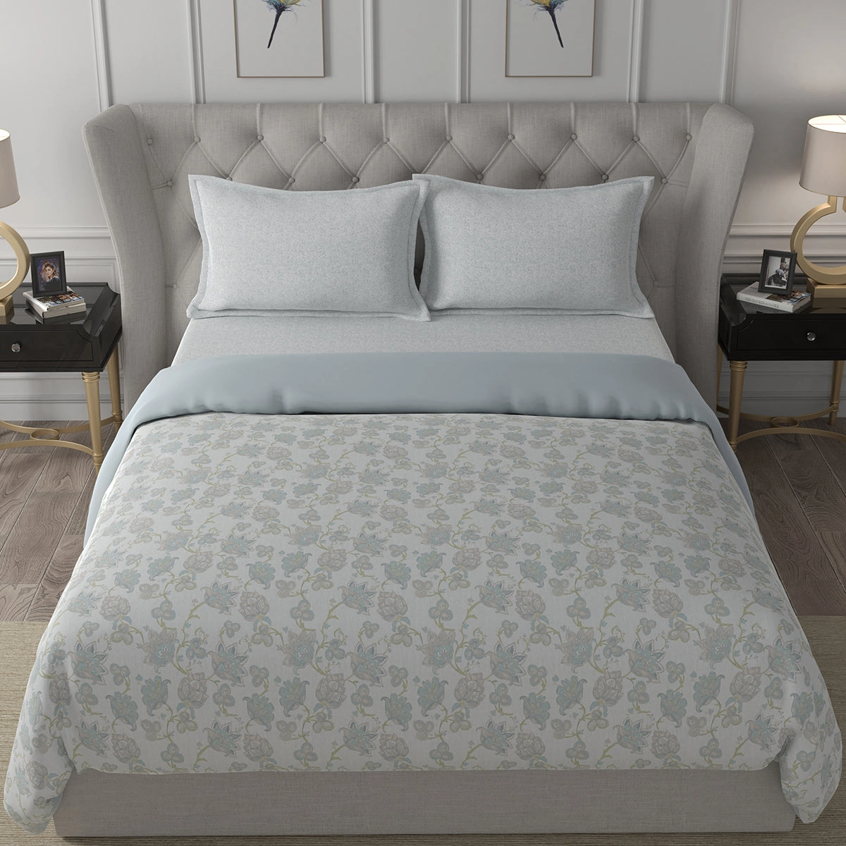 Hermosa Exotic Bouquet Cordelia Blue Quilt