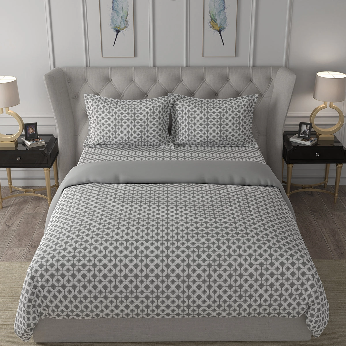 Hermosa Exotic Bouquet Elaine Grey Quilt