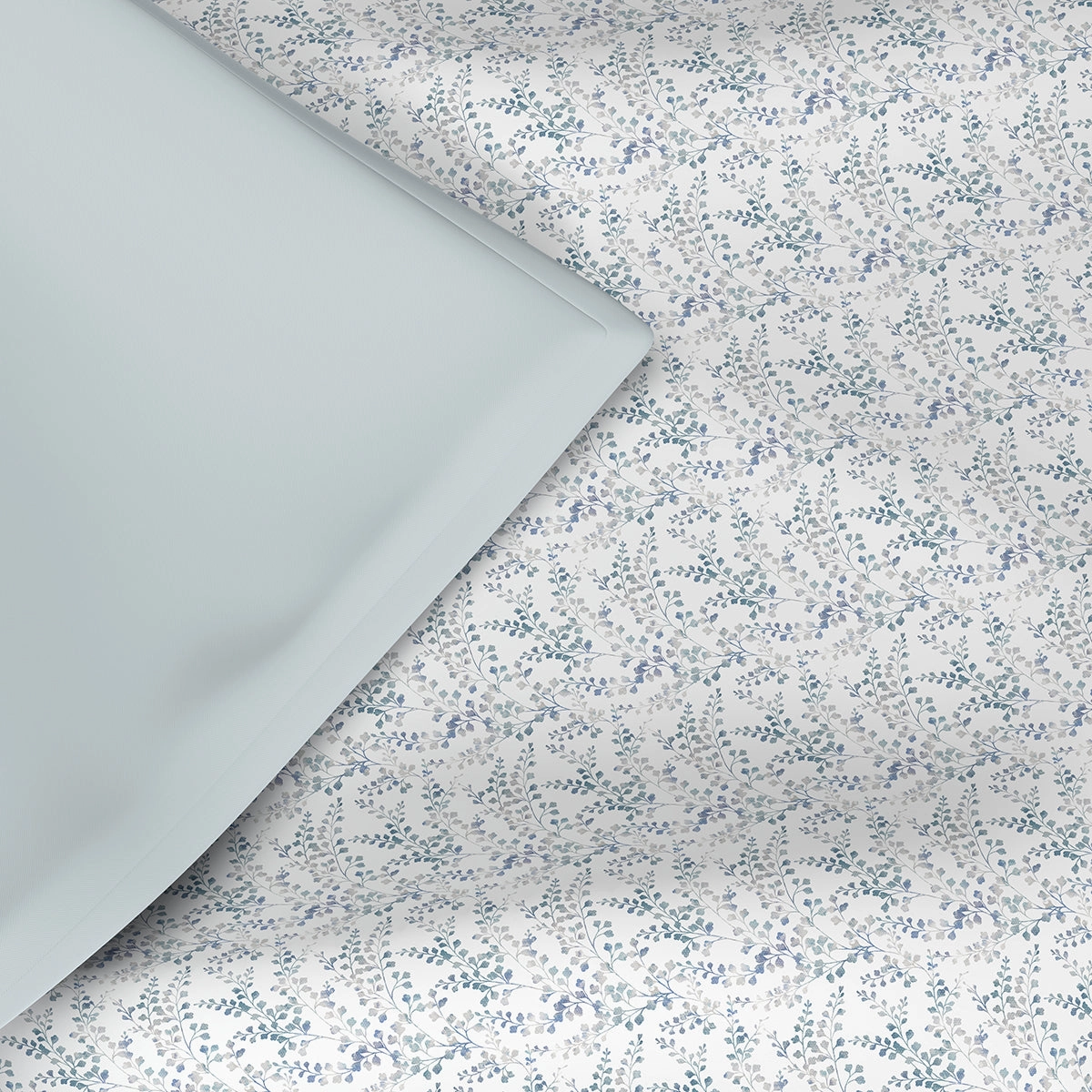 Hermosa Exotic Bouquet Foliage Blue Quilt