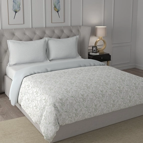 Hermosa Exotic Bouquet Foliage Neutral Quilt