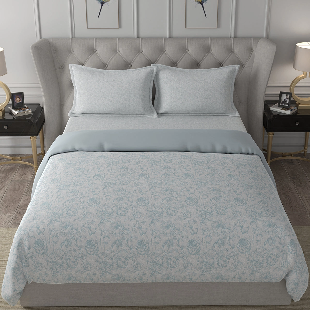 Hermosa Exotic Bouquet Wonderland Blue Quilt