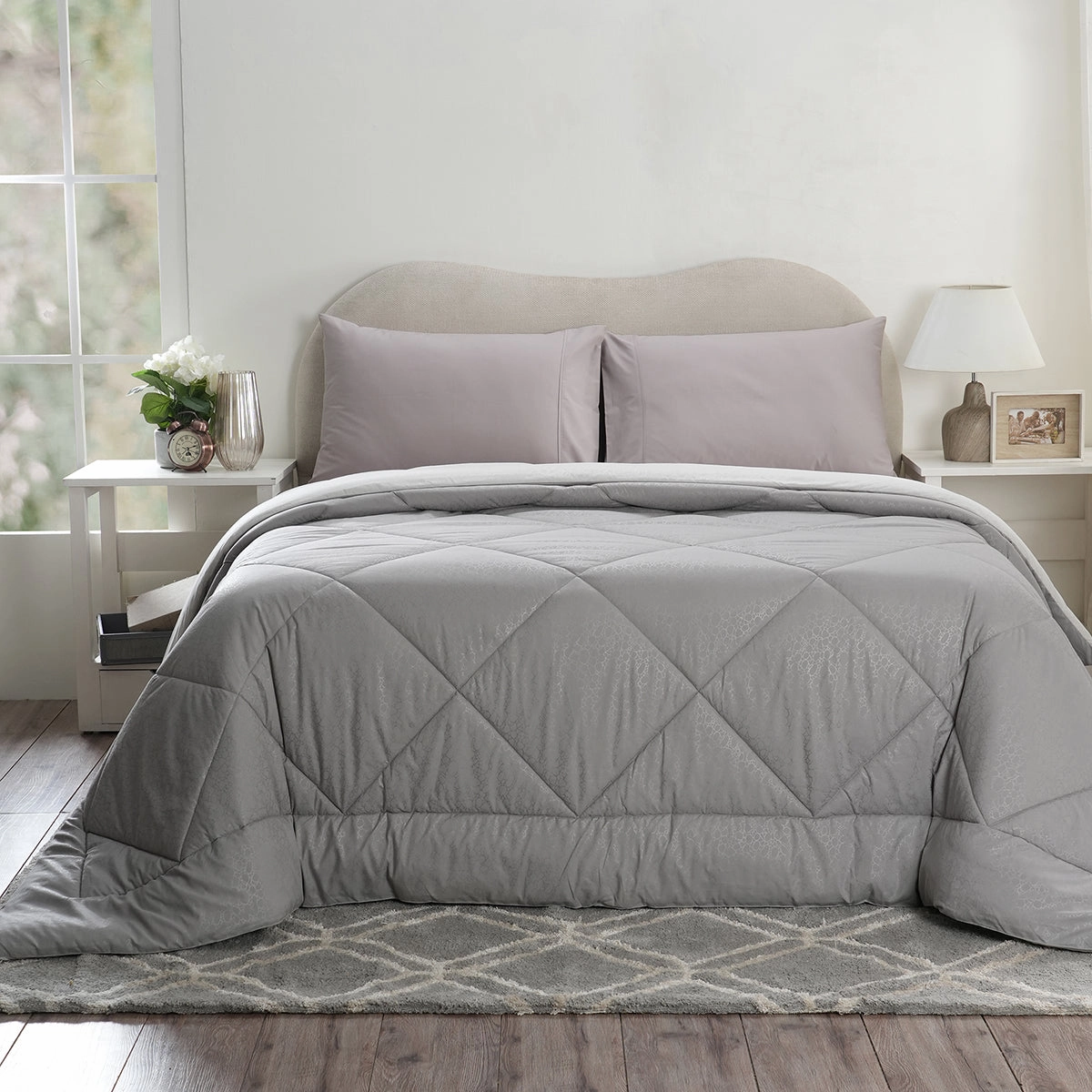 Hermosa Glister Pebble Ash 150GSM Reversible Summer AC Quilt