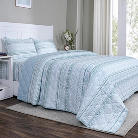 Hermosa Sensory Bloom Allegra Quilt Blue