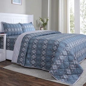 Hermosa Sensory Bloom Gareth Quilt Blue