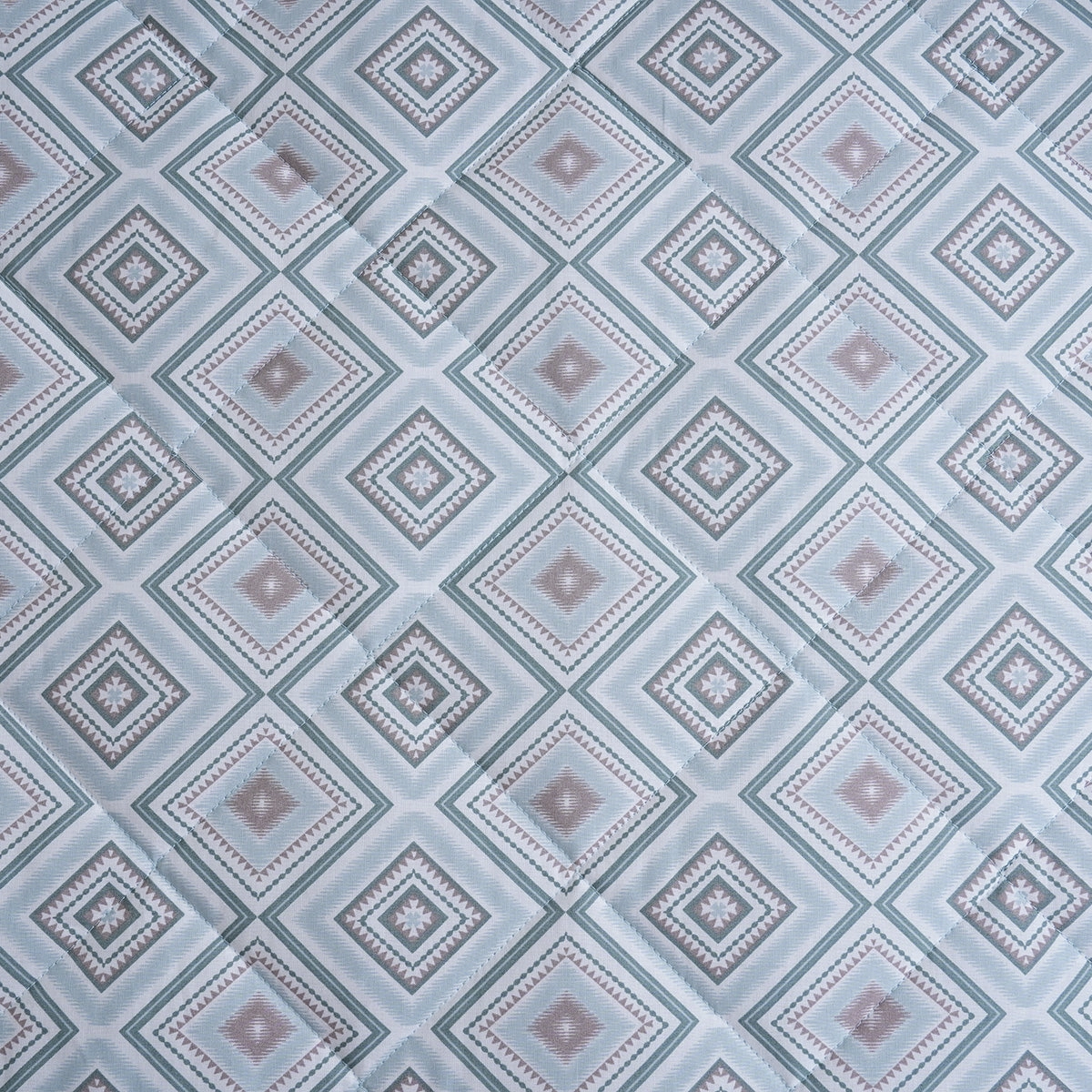 Hermosa Sensory Bloom Jude Quilt Blue