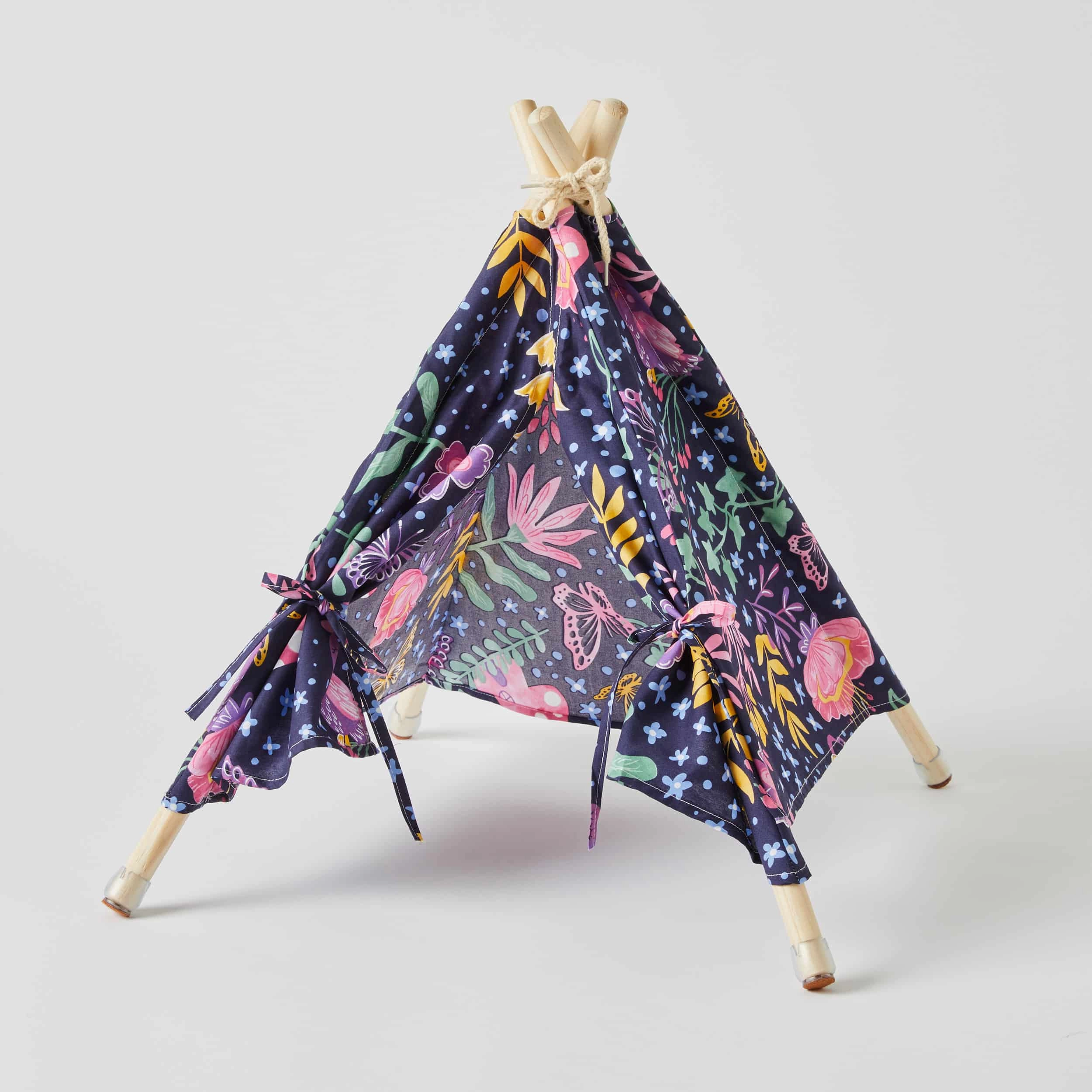 Ivy Garden Quilt Cover Set by Jiggle & Giggle