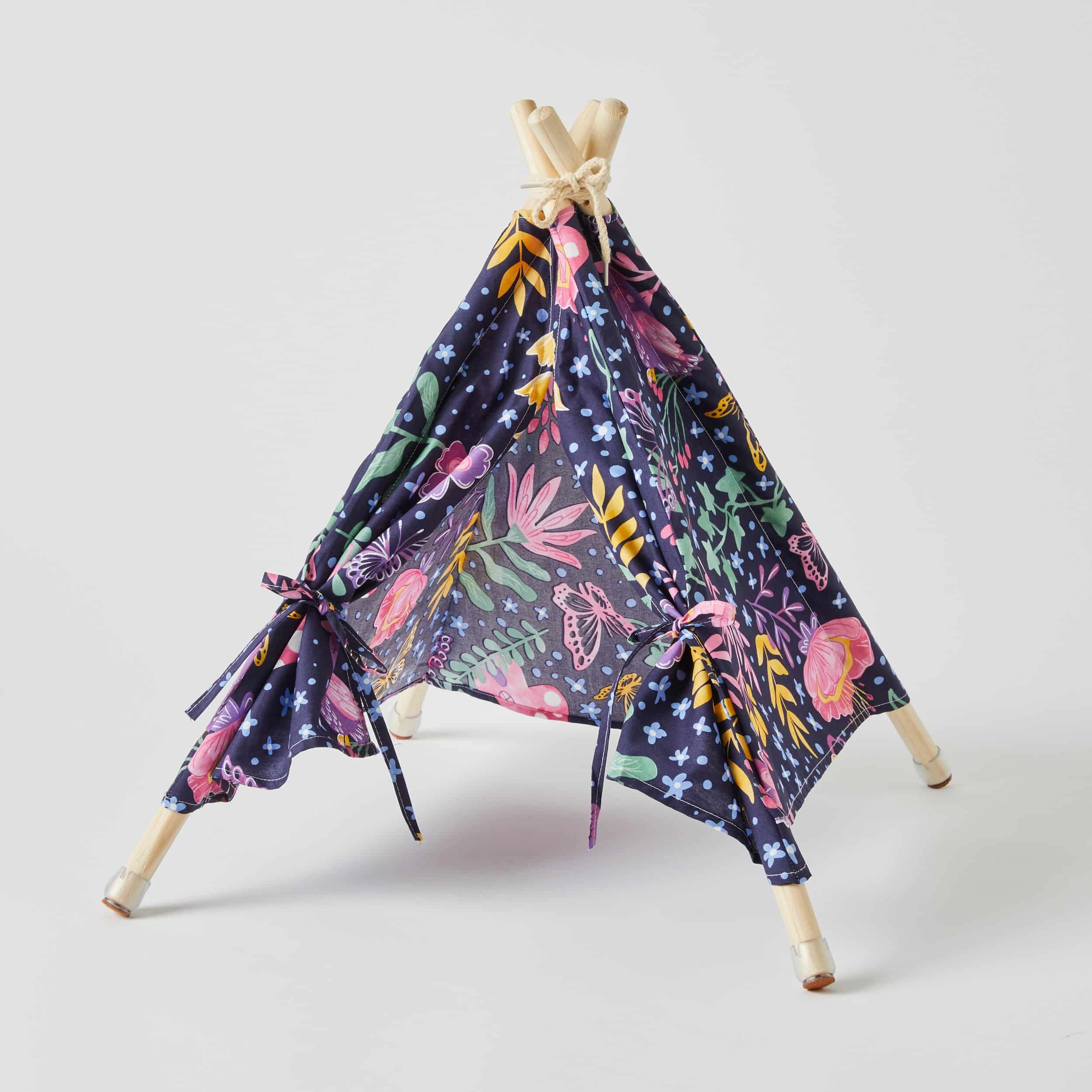 Ivy Garden Quilt Cover Set by Jiggle & Giggle