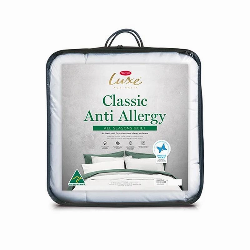 Luxe Classic Anti-Allergy All Seasons Quilt by TONTINE