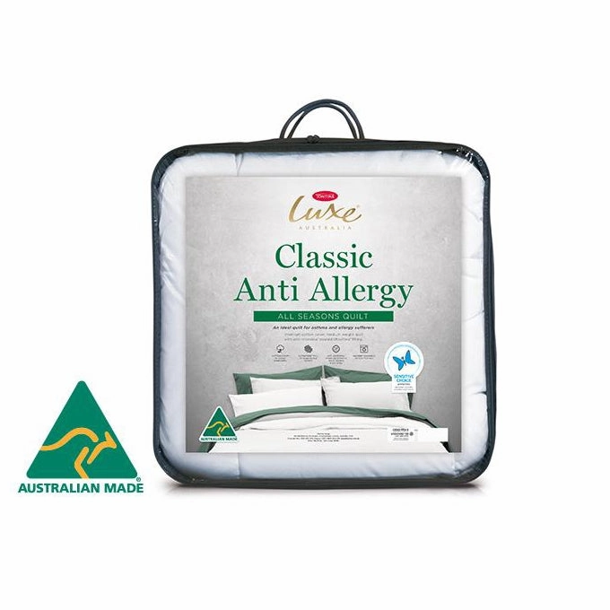 Luxe Classic Anti-Allergy All Seasons Quilt by TONTINE