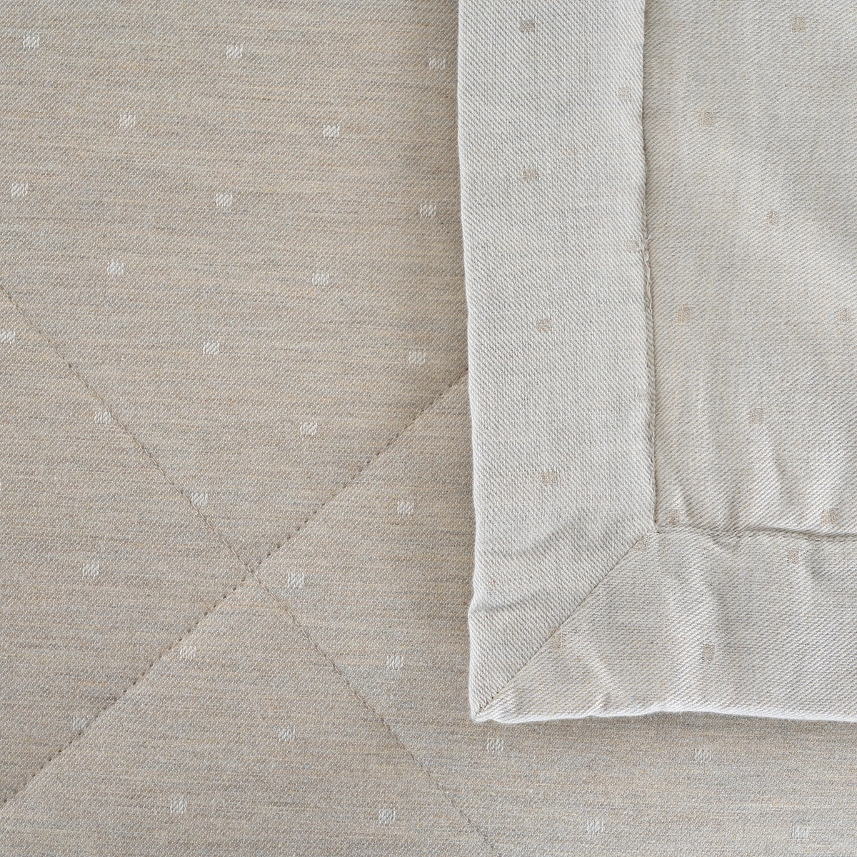 Muted Dot 100% Natural Cotton Filling Summer AC Quilt/Quilted Bed Cover/Comforter Beige