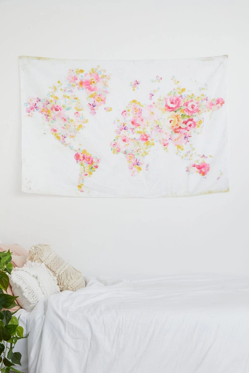 Print World Map Tapestry