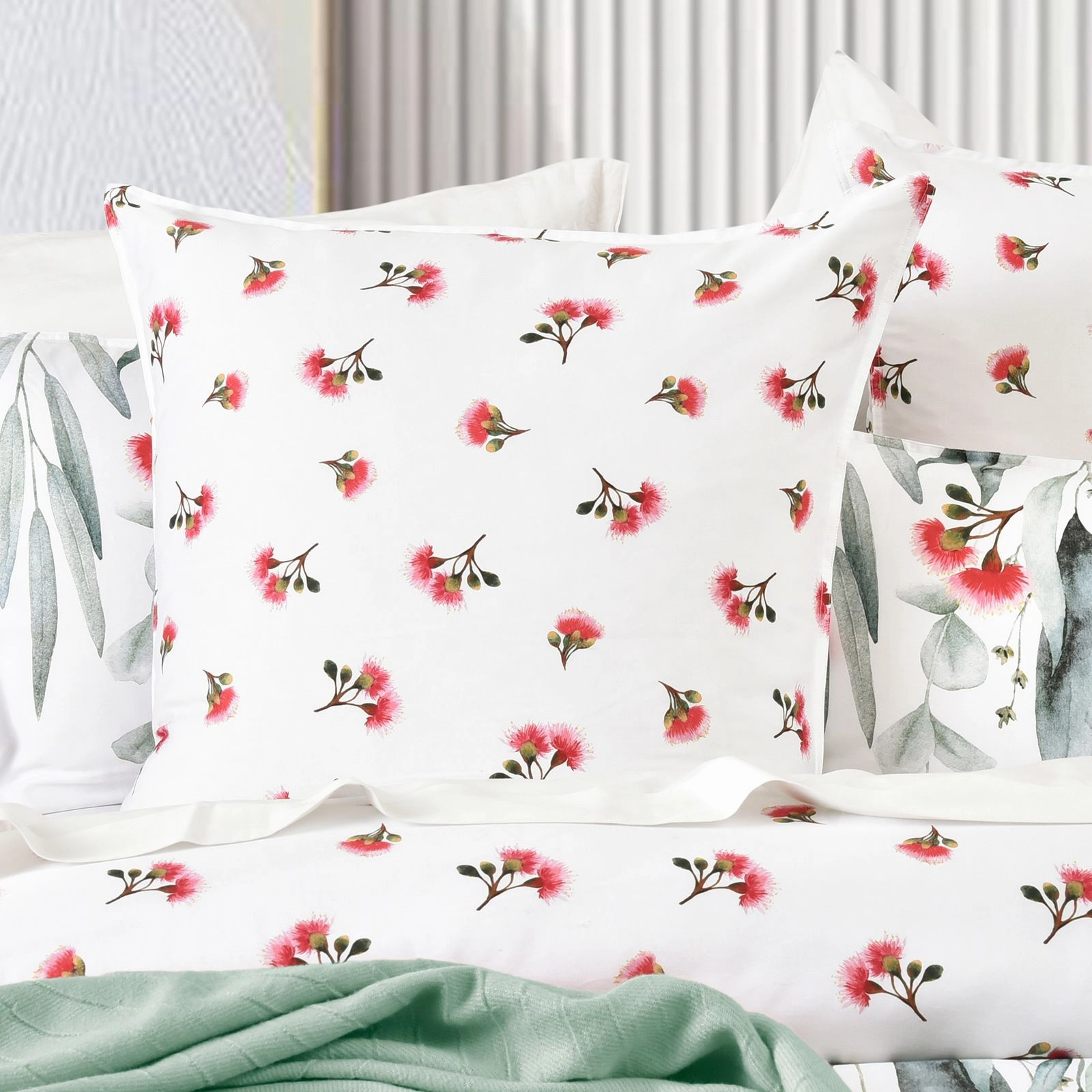 Renee Taylor 300 TC Cotton Reversible Mallees Quilt Cover Set
