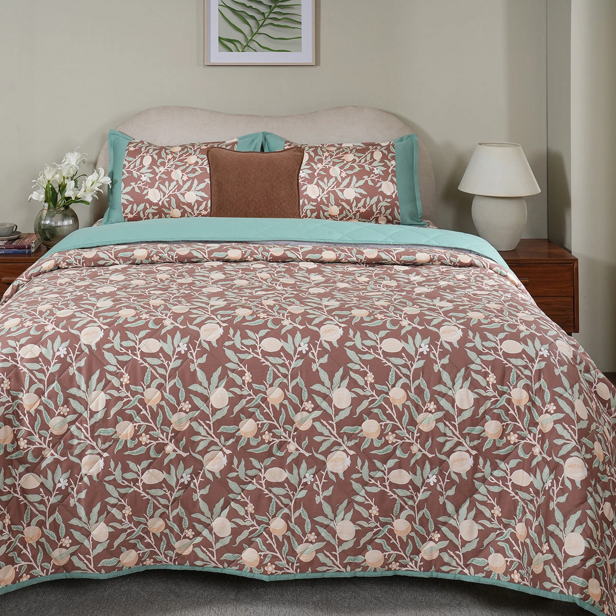 Sensory Bloom Granada 4 pcs Red Quilt Set