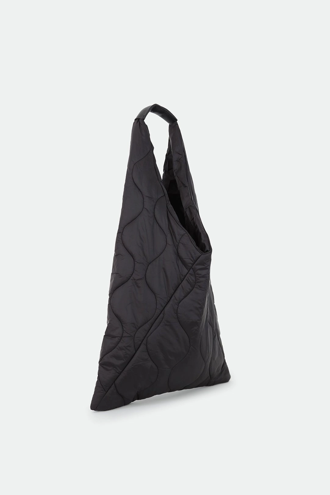 THE GALLERY TOTE QUILTED WITH LEATHER DETAIL