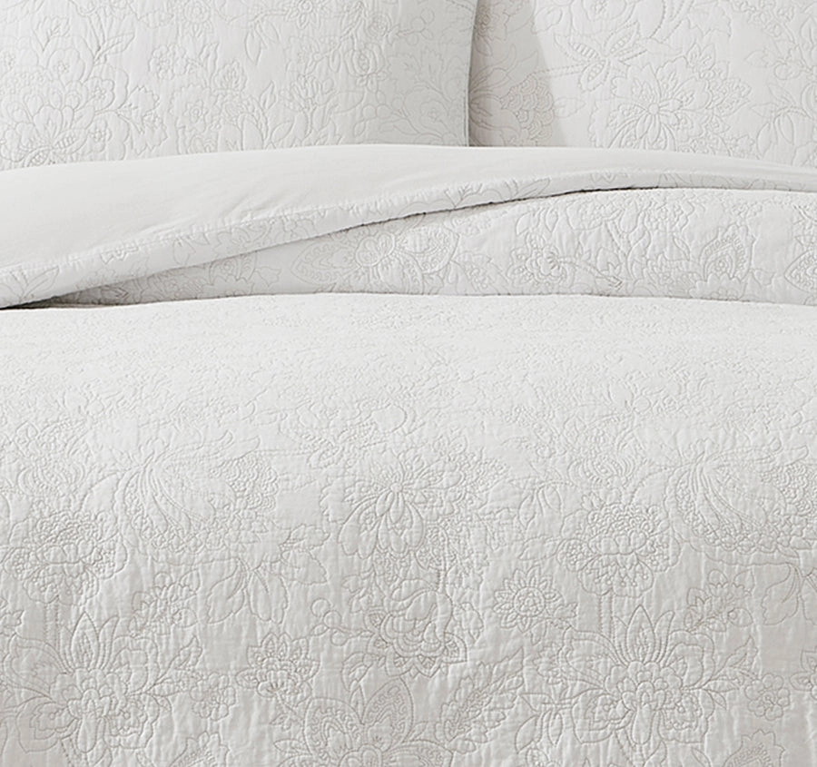 Trailing Laurissa Quilt Cover Set Range Off White