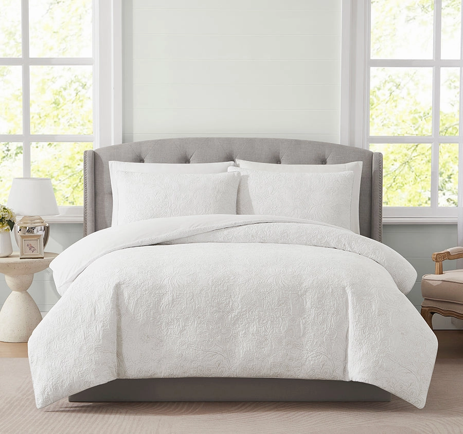 Trailing Laurissa Quilt Cover Set Range Off White
