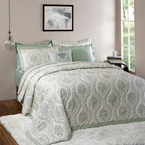 Tranquil Essence Lawn Leaflet Green 8 PC Quilt/Quilted Bed Cover Set